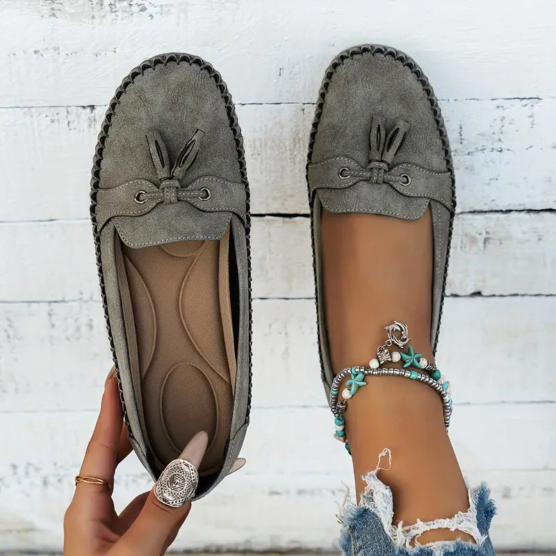 Sofía | Mocasines Clásicos de Mujer con Acento de Borla y Comodidad Optimal 2