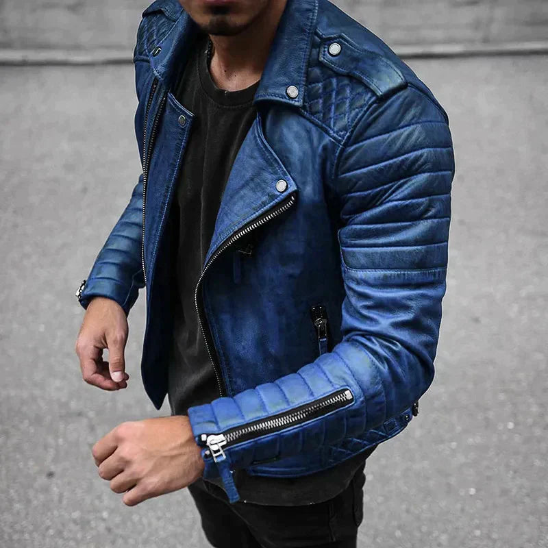 Detalle de cremalleras en las mangas de la chaqueta biker Dakota
